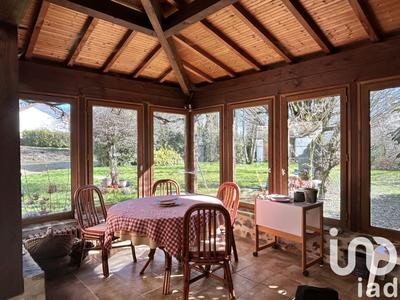 Maison - 360 m² - 8 pièces