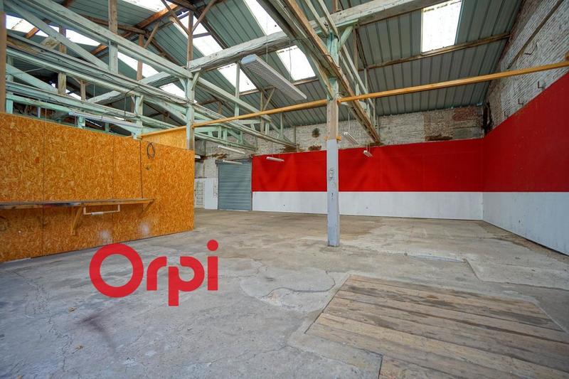 Entrepôt - 680 m²