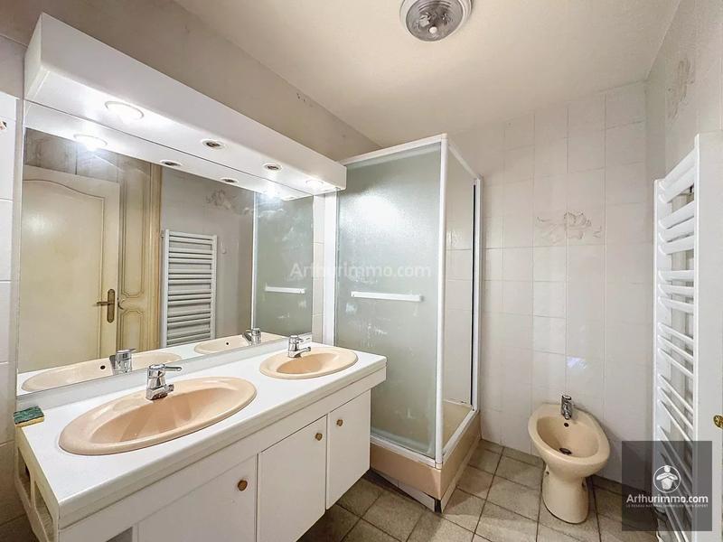 Appartement - 90 m² - 3 pièces