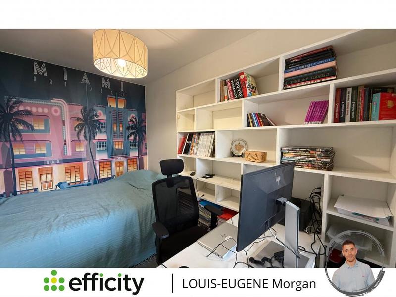 Pavillon - 136 m² - 7 pièces