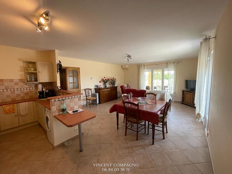 Maison - 220 m² - 6 pièces