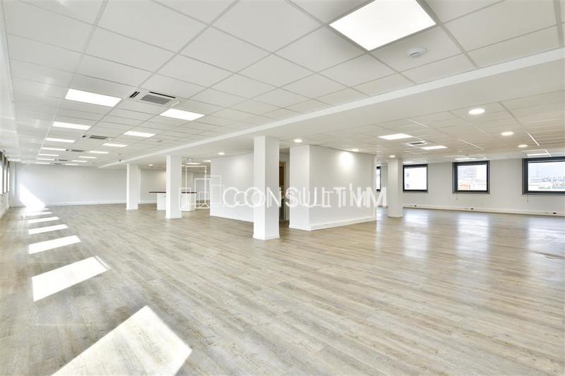 Bureau - 795 m²