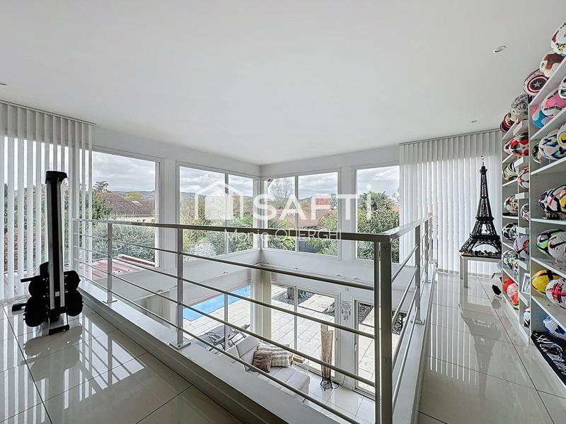 Maison - 167 m² - 6 pièces