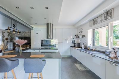 Maison - 135 m² - 6 pièces