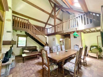 Maison - 152 m² - 7 pièces