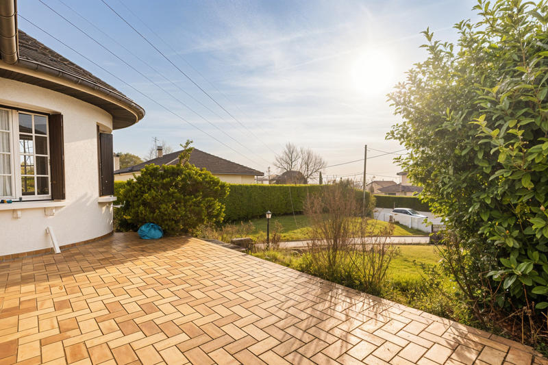 Maison - 180 m² - 5 pièces