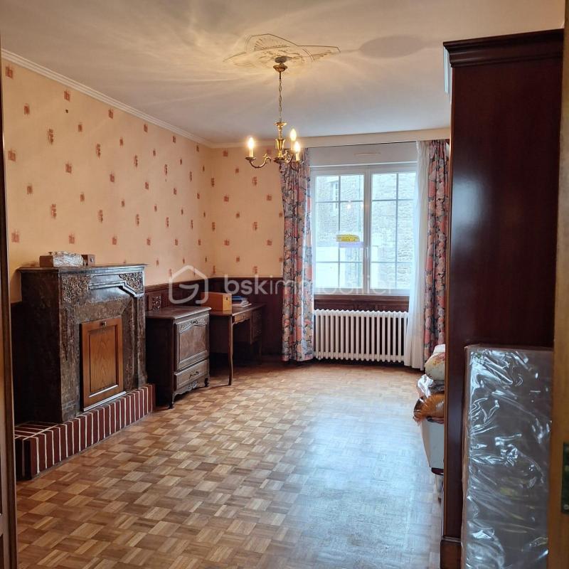 Maison de village - 171 m² - 7 pièces