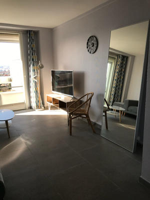 Chambre - 95 m² - 6 pièces