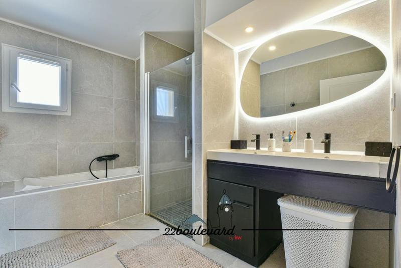 Pavillon - 101 m² - 4 pièces