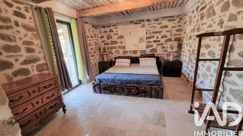 Maison - 274 m² - 9 pièces