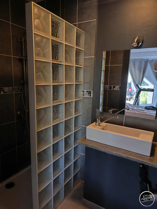 Maison - 170 m² - 7 pièces