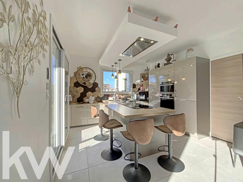 Maison - 142 m² - 5 pièces