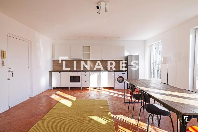 Appartement - 60 m² - 2 pièces