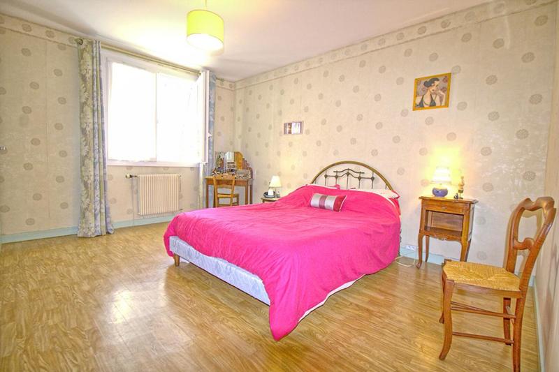 Maison - 176 m² - 8 pièces