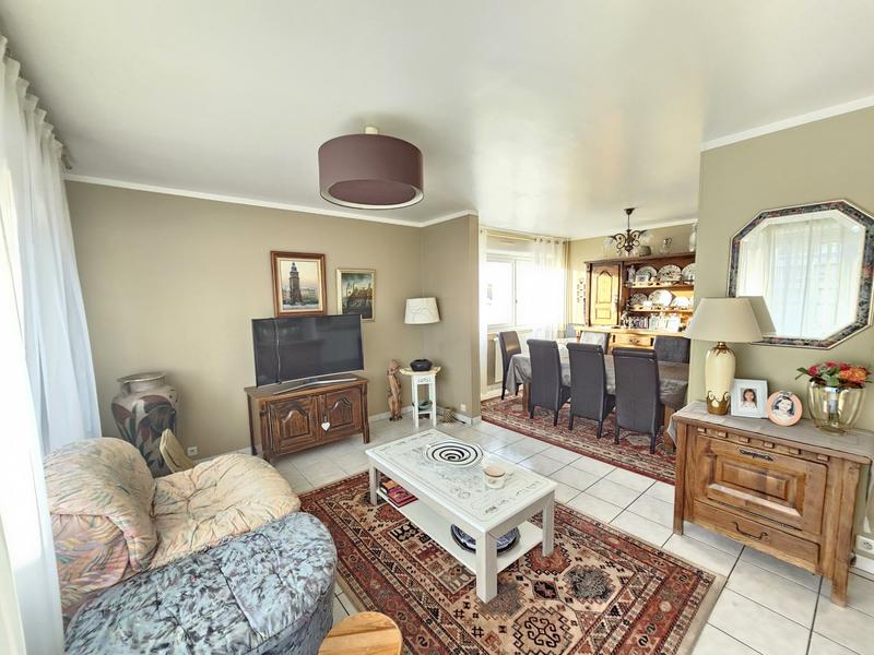 Appartement - 121 m² - 5 pièces