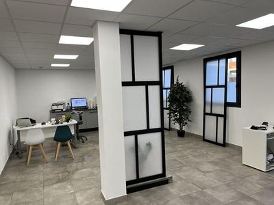 Local commercial - 165 m² - 3 pièces