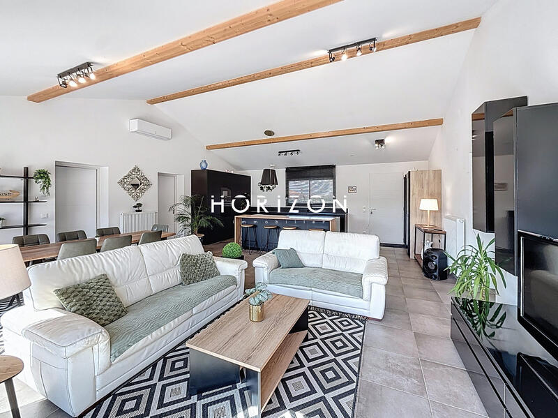 Maison - 114 m² - 5 pièces