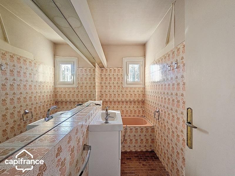 Maison - 449 m² - 18 pièces