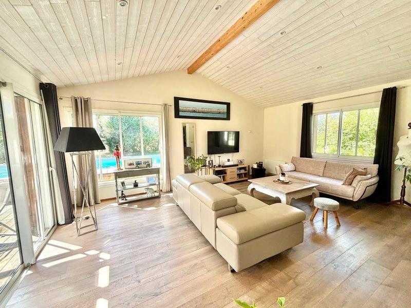 Maison - 146 m² - 6 pièces