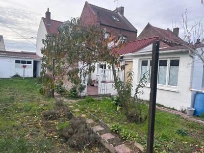 Maison - 97 m² - 4 pièces