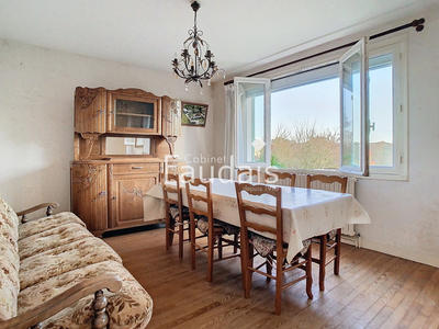 Maison - 64 m² - 4 pièces