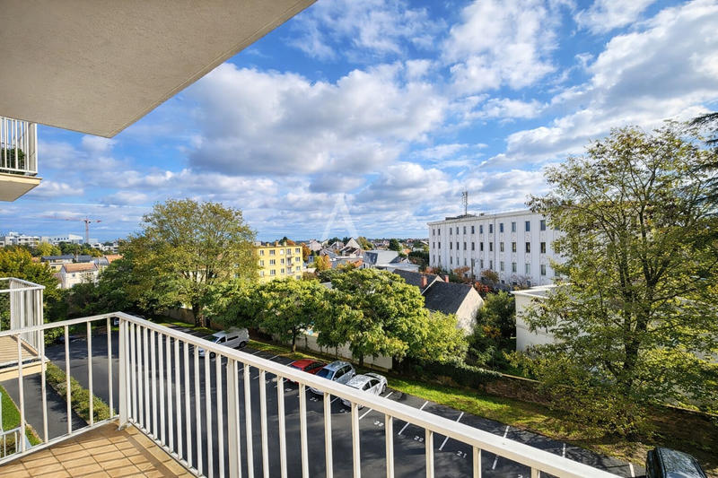 Appartement - 82 m² - 3 pièces