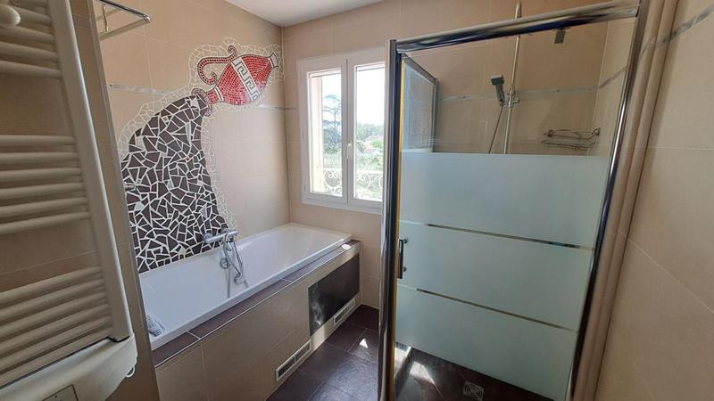 Maison - 165 m² - 6 pièces