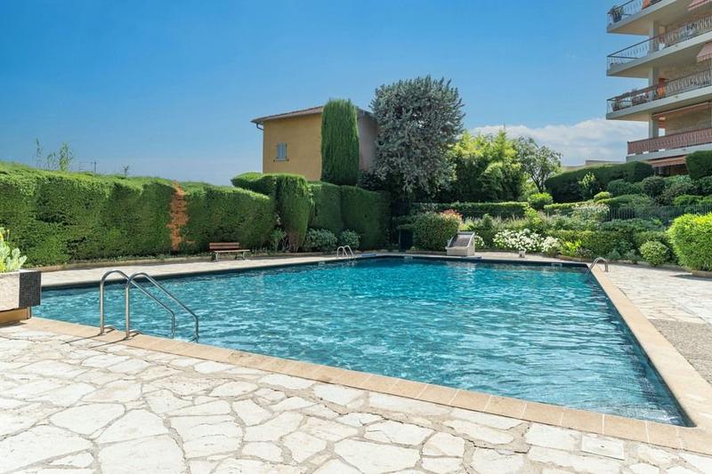 Appartement - 120 m² - 4 pièces