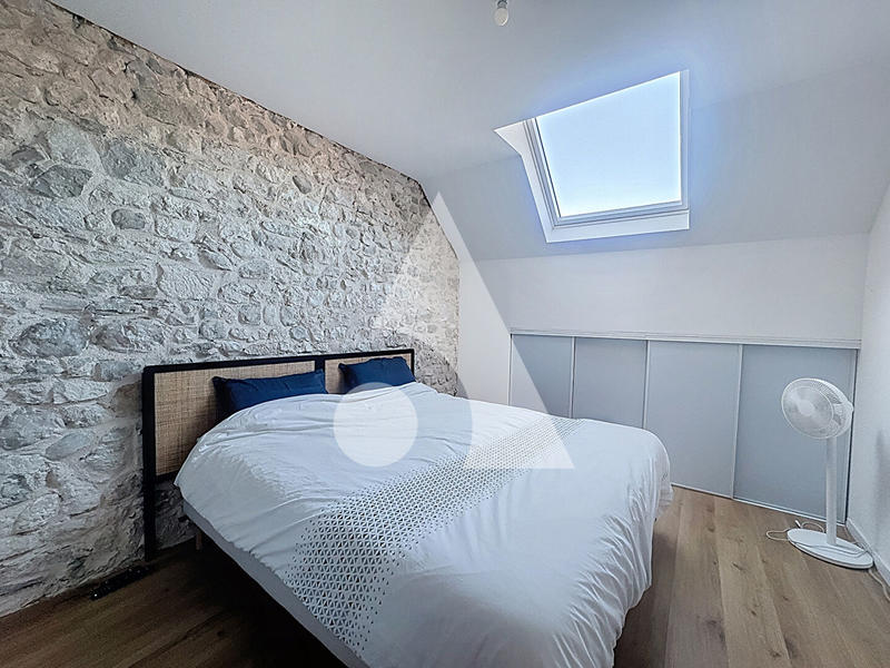 Maison - 269 m² - 8 pièces