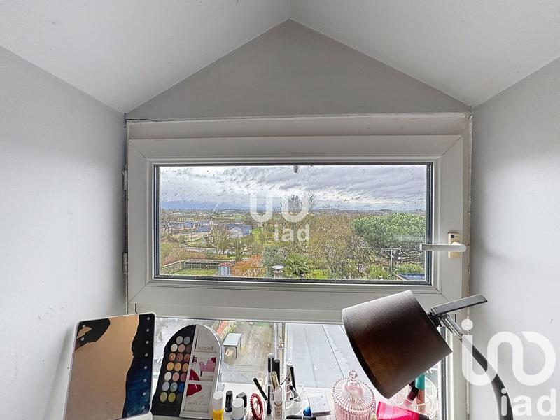 Maison - 186 m² - 8 pièces