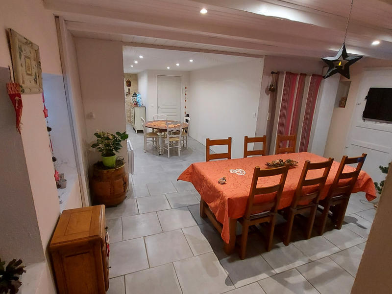 Maison - 307 m² - 11 pièces