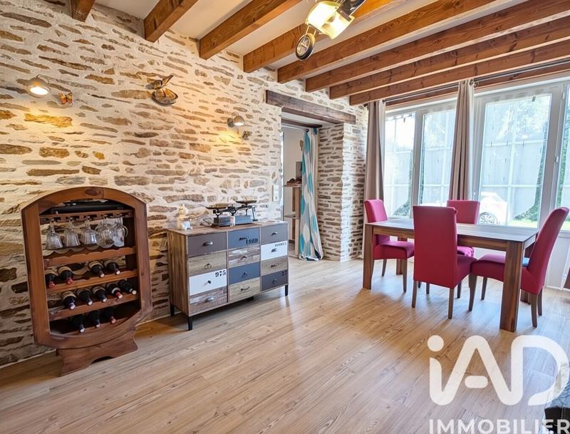 Maison - 185 m² - 8 pièces