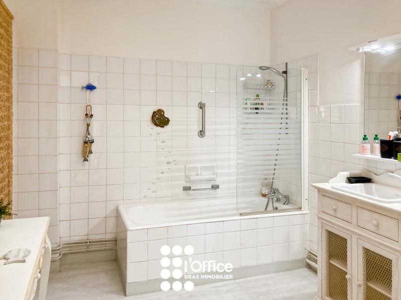 Maison - 187 m² - 6 pièces