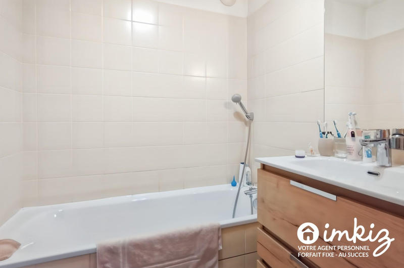 Appartement - 81 m² - 4 pièces