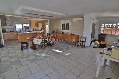 Maison - 158 m² - 6 pièces