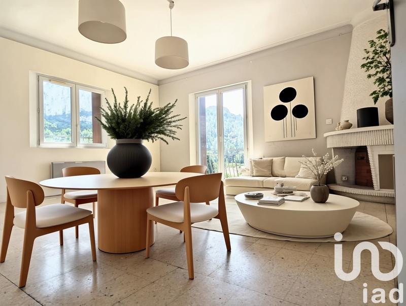 Appartement - 100 m² - 4 pièces