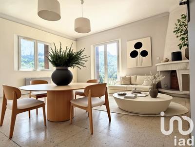 Appartement - 100 m² - 4 pièces