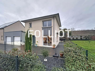 Maison - 85 m² - 5 pièces