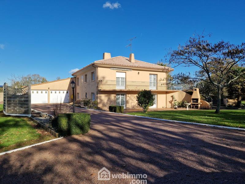 Maison - 168 m² - 6 pièces