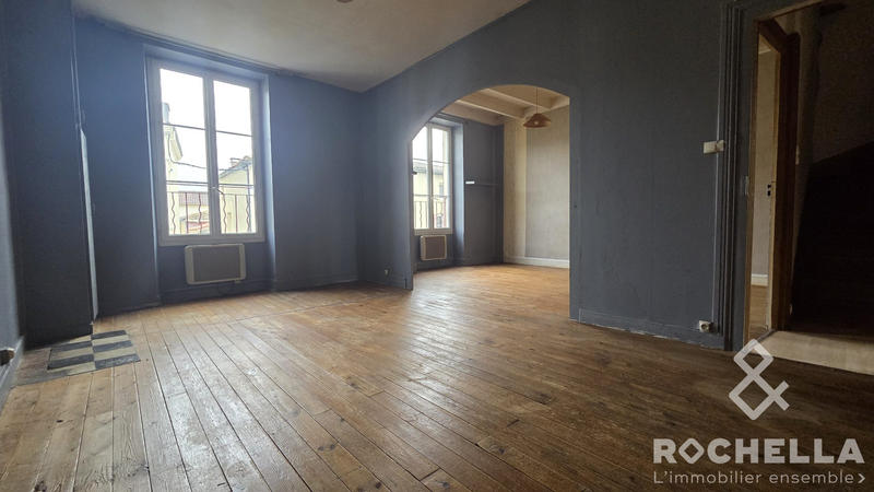 Maison ancienne - 227 m² - 9 pièces