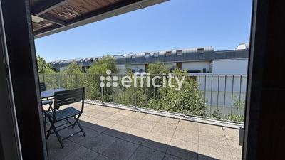 Appartement - 117 m² - 4 pièces