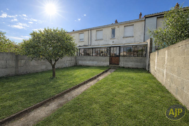 Maison - 100 m² - 7 pièces