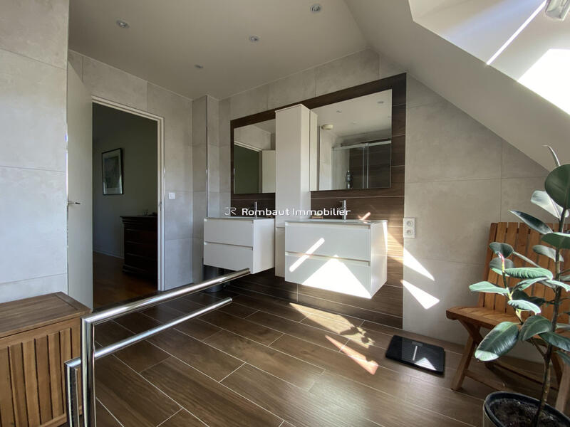 Maison - 175 m² - 7 pièces