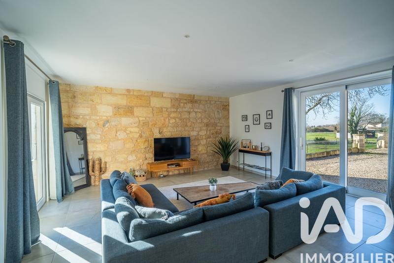 Maison - 480 m² - 16 pièces