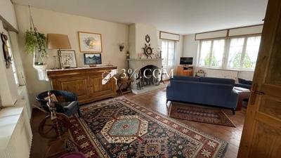 Propriété - 180 m² - 6 pièces