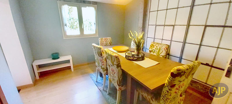 Maison - 140 m² - 9 pièces