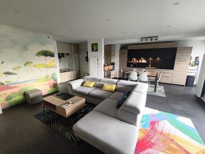 Appartement - 80 m² - 3 pièces