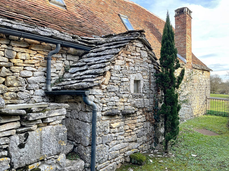 Maison - 280 m² - 8 pièces