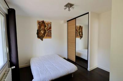 Maison - 208 m² - 7 pièces