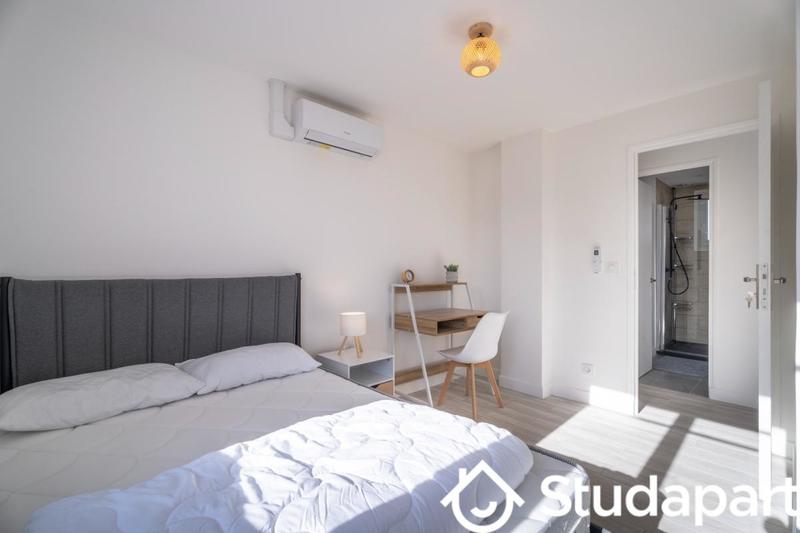 Chambre - 9 m² - 1 pièce